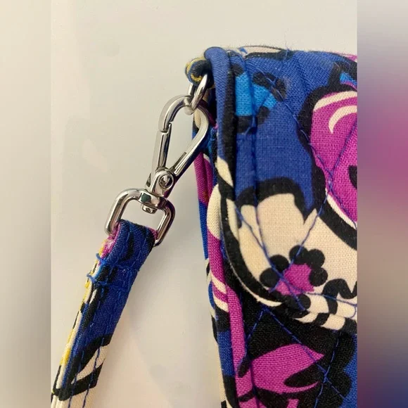 Vera Bradley Your Turn Smartphone Wristlet Wallet AFRICAN VIOLET - Picture 4 of 9